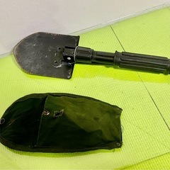 【キャンプ用品】携帯折りたたみ式ミニスコップ＆ツルハシの画像