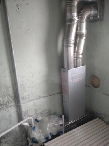 風呂桶　給湯機付き