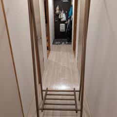 木製ハンガーラックの画像