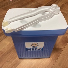 ミルトン専用容器 4L（トング・落としブタ付き）  