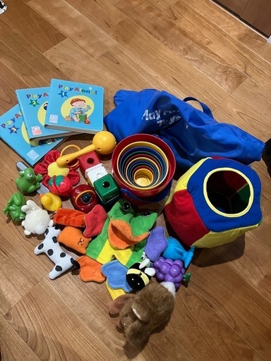 DWE DVDと本　おもちゃ　CD【値引きしました】