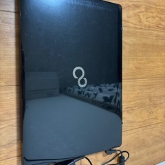 FUJITSU ノートパソコン　の画像
