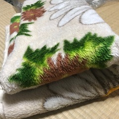 花柄アクリル毛布の画像