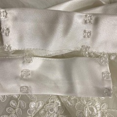 ウェディングドレス　トレーンの画像