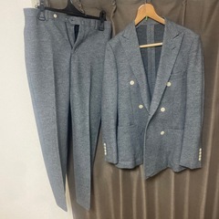 スーツ