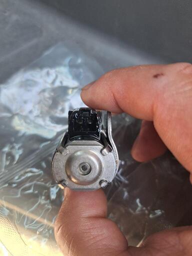 JB23ジムニー シフトソレノイドバルブNo.1 24753-66H11