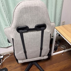ゲーミングチェア　オットマン付き　GT Racingの画像