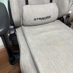 ゲーミングチェア　オットマン付き　GT Racingの画像