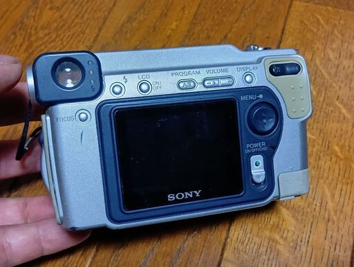 大人気定番商品 SONY サイバーショットDSC-S70 (ジャンクの巣窟) 二本松のカメラ フィルムカメラ