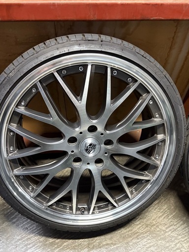 提載終了【24年製早い者勝ち！】215/35R19 イボありホイール付き