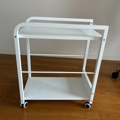 PCワゴン　キャスターつき