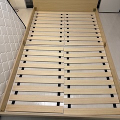 3ヶ月使用　セミダブル　ベッド　ローベッド　札幌の画像