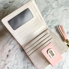 財布　二つ折り　レディース　訳あり　チャーム　レザー　かわいい　シンプル　ピンクの画像