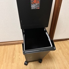ゴミ箱 2段 分別 36L キャスター付き 日本製
の画像