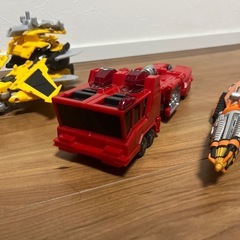変形　ロボットの画像