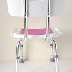 シャワーチェア やや難あり未使用品 条件付き配達可 背もたれ付き浴室用の椅子 介護用品の画像