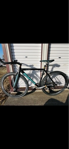 ビアンキ　bianchi pista