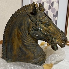 馬の置物？の画像