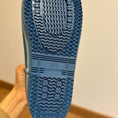 新品タグ付き18センチ　長靴の画像