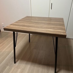 ダイニングテーブル　80cm
の画像