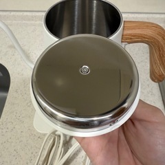電気ケトル 1Lの画像