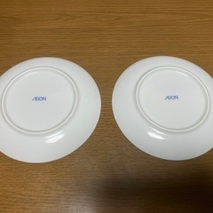 【新品未使用】クリスマス柄皿　2枚の画像