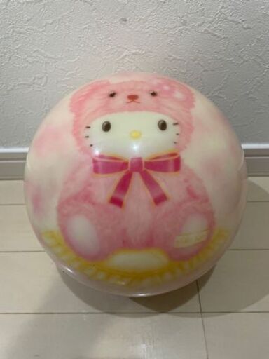 Hello Kitty ボウリングボール 成人用12ポンド  希少品