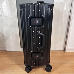 多機能✨スーツケース Mサイズ 黒 アルミフレームキャリーケース 3泊4日 55L　USB充電ポート付の画像