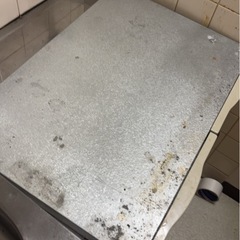 ガスコンロを置く台スライドするとまな板、食器類おけますの画像