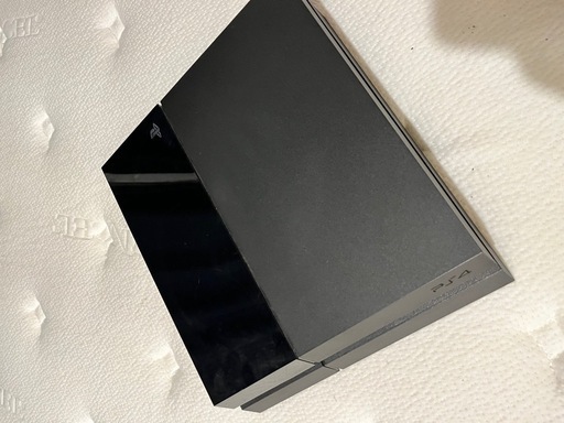 PS4 本体 + 正規品コントローラー3個 ★おまけあります！
