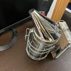 【東京】ミツバチ　養蜂用　燻煙器　噴煙器　未使用の画像