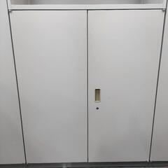 イトーキ　キャビネット　鍵あり、小さいサイズ