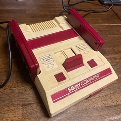 初代ファミリーコンピュータ本体のみ
