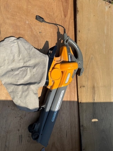 リョービ　ブロワバキュームRYOBI RESV-1000 集塵機 1050W