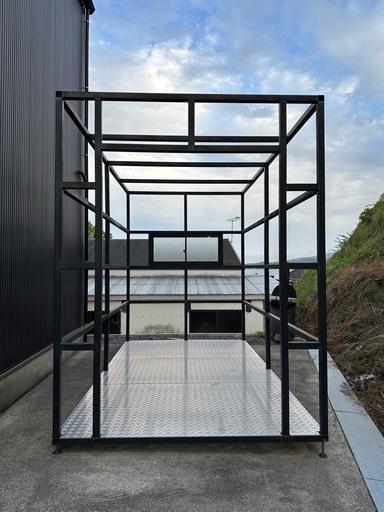 ガレージ骨組み　コンテナ骨組み