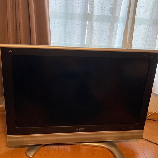 シャープAQUOSテレビリモコン付き (みゆ) 恵美須町のテレビ