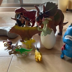 恐竜おもちゃの画像