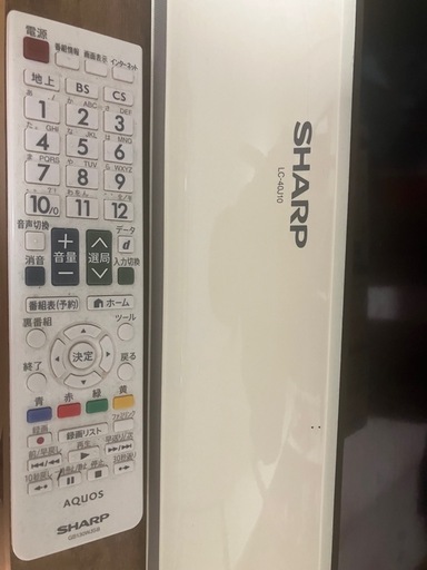 AQUOS40型液晶カラーテレビ (ハルママ) 初富のテレビ《液晶