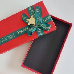 空き箱2つ カード付き クリスマス仕様の画像