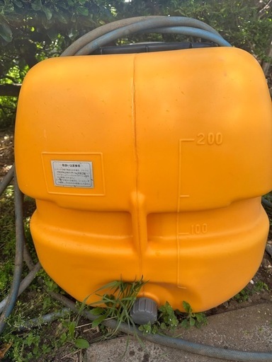 貯水　タンク　200