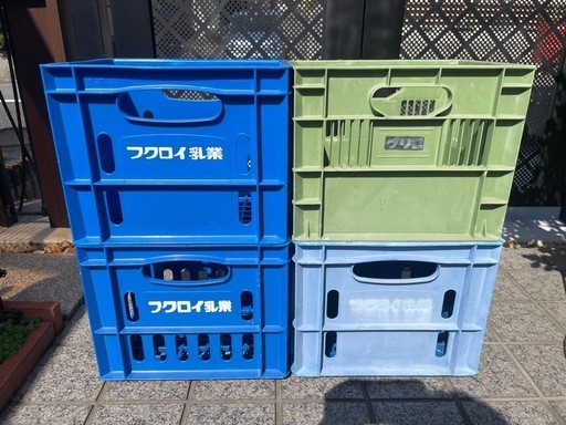 牛乳コンテナ牛乳ケース4個まとめて (コロコロ) 暁学園前の