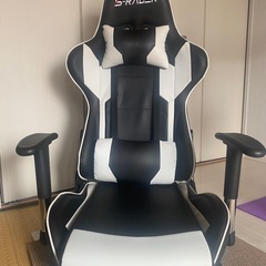 ゲーミングチェア