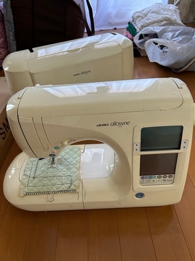 JUKIミシンと刺しゅう機セット