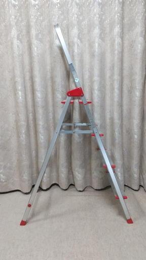 中古】【店頭引取限定】脚立 9尺 14300円（税込）