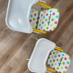 子供椅子✖️2の画像