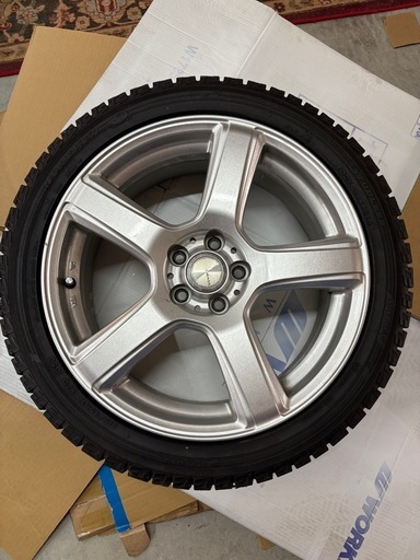 スタッドレスタイヤホイール付き