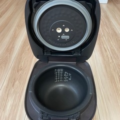 TIGER製圧力IH炊飯ジャーの画像