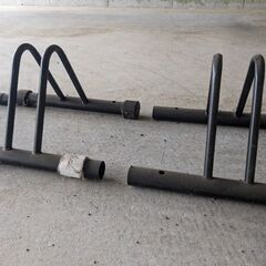 無料！駐輪 自転車 スタンド　3台分の画像