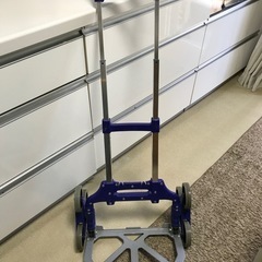 アルミ三輪キャリーカートの画像