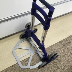 アルミ三輪キャリーカートの画像